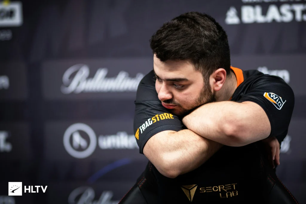 VP lost in RMR Paris Major