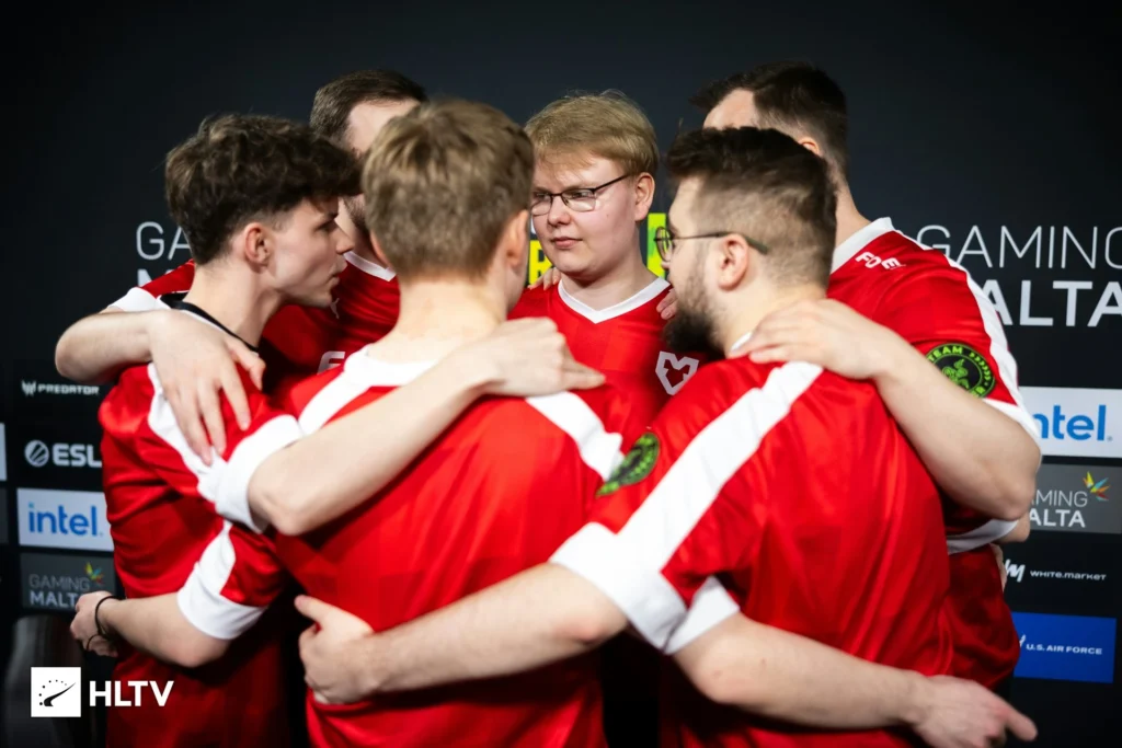 MOUZ CS2 roster